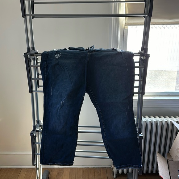 Distressed bootcut jeans - Picture 1 of 3